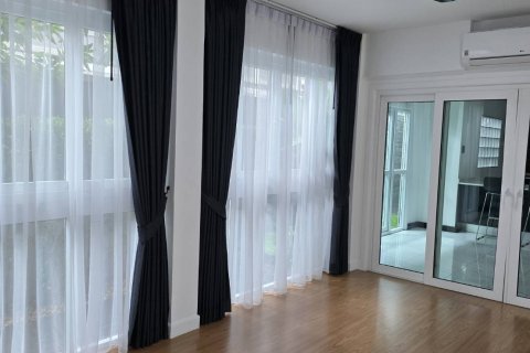 Villa in Pattaya, Thailand 3 bedrooms № 130461 - photo 6