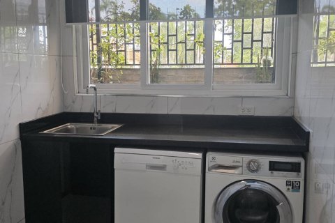 Villa in Pattaya, Thailand 3 bedrooms № 130461 - photo 10