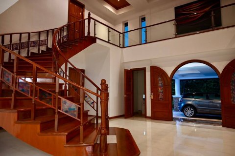 Вилла в Паттайе, Таиланд с 5 спальнями  № 130457 - фото 16