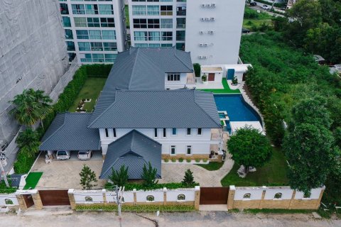 Вилла в Паттайе, Таиланд с 5 спальнями  № 130457 - фото 3