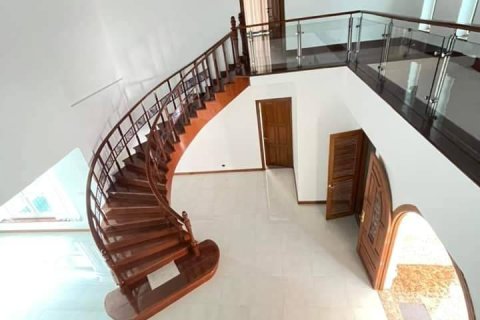 Villa à Pattaya, Thaïlande 5 chambres № 130457 - photo 27