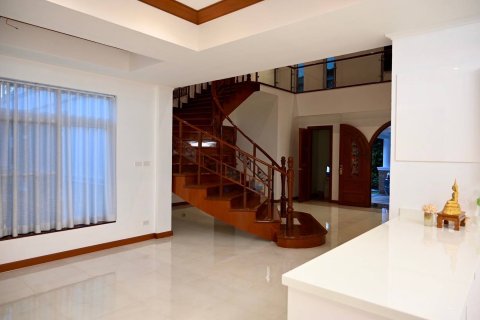 Villa à Pattaya, Thaïlande 5 chambres № 130457 - photo 17