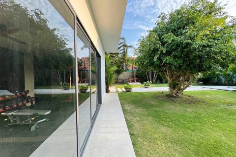 Вилла в Паттайе, Таиланд с 4 спальнями  № 130459 - фото 28