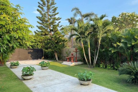 Вилла в Паттайе, Таиланд с 4 спальнями  № 130459 - фото 14