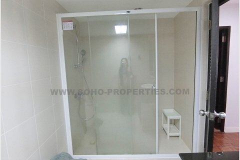 Кондоминиум с 2 спальнями в Бангкоке, Таиланд № 143692 - фото 7