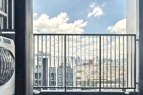 Кондоминиум с 2 спальнями в Дин Даенге, Бангкок, Таиланд № 133007 - фото 10