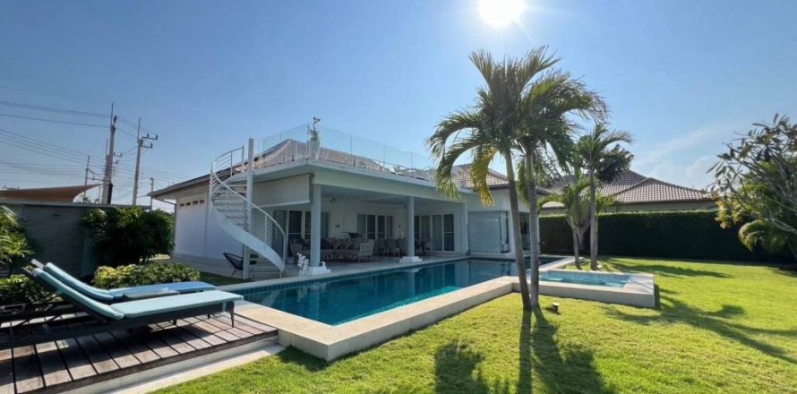 Вилла в Хуа Хине, Таиланд с 3 спальнями  № 133005