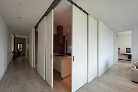 Кондоминиум с 3 спальнями в Патхум Ване, Бангкок, Таиланд № 123691 - фото 7