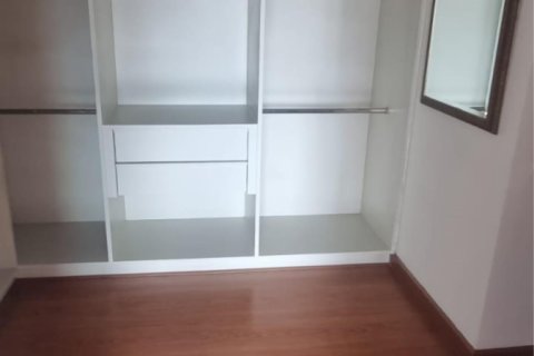 Кондоминиум с 3 спальнями в Ваттхане, Бангкок, Таиланд № 123692 - фото 2