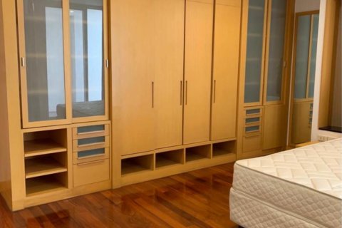 Кондоминиум с 3 спальнями в Ваттхане, Бангкок, Таиланд № 123693 - фото 5