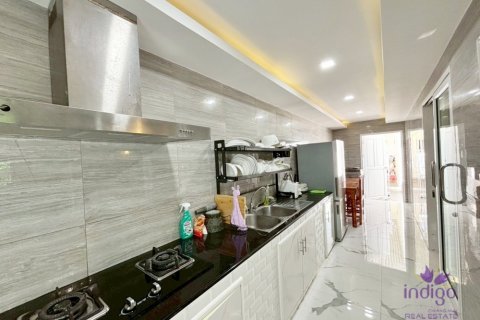 Дом в Сарафи, Таиланд с 6 спальнями  № 125766 - фото 8