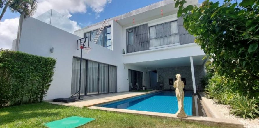 Дом в Банг Ламунге, Таиланд с 4 спальнями  № 125951