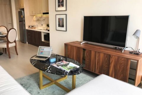 Condo in Bangkok, Thailand, 1 bedroom  № 125950 - photo 2