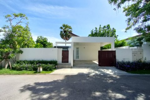 House in Hua Hin, Thailand 3 bedrooms № 125451 - photo 2