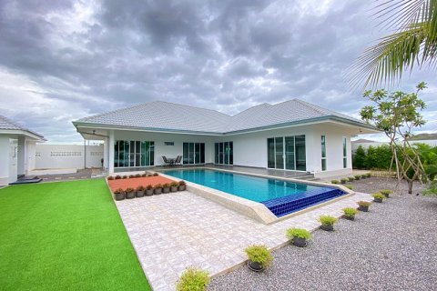 Дом в Хуа Хине, Таиланд с 3 спальнями  № 125454 - фото 1