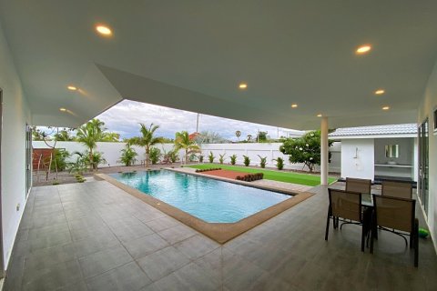 Дом в Хуа Хине, Таиланд с 3 спальнями  № 125454 - фото 11