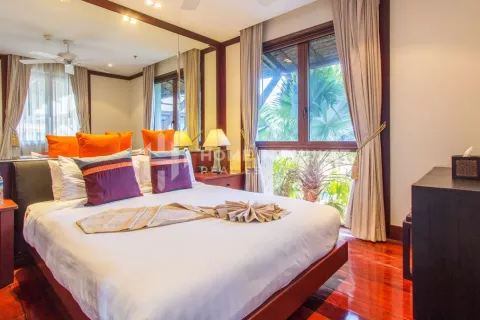 Condo in Phuket, Thailand, 2 bedrooms  № 131176 - photo 2