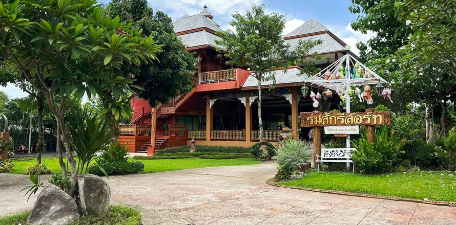 Hôtel à Chiang Mai, Thaïlande 1500 m2 № 126300