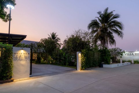 Villa in Chiang Mai, Thailand 5 bedrooms № 126308 - photo 9