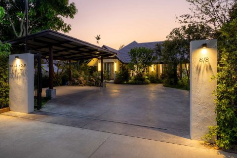 Villa in Chiang Mai, Thailand 5 bedrooms № 126308 - photo 2