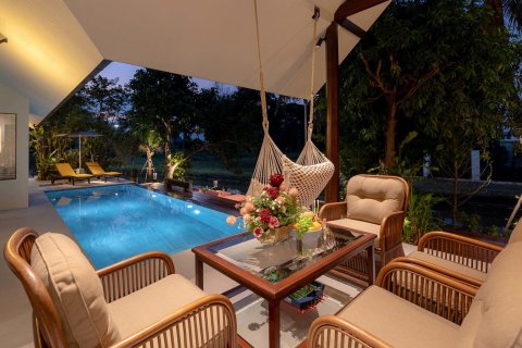 Villa à Chiang Mai, Thaïlande 5 chambres № 126308