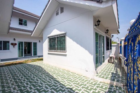 Дом в Чиангмае, Таиланд с 5 спальнями  № 126299 - фото 2