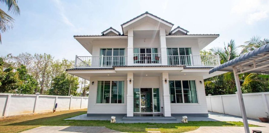 Дом в Чиангмае, Таиланд с 5 спальнями  № 126299