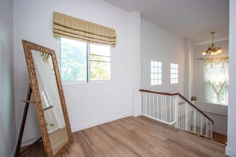 Дом в Чиангмае, Таиланд с 5 спальнями  № 126299 - фото 25