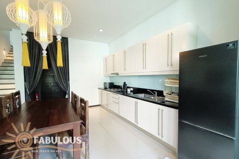 Villa in Phuket, Thailand 3 bedrooms № 124338 - photo 8