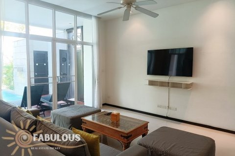 Villa in Phuket, Thailand 3 bedrooms № 124338 - photo 9