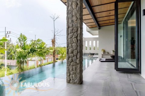 Villa in Phuket, Thailand 3 bedrooms № 124336 - photo 2