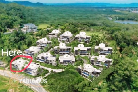Villa in Phuket, Thailand 3 bedrooms № 124336 - photo 11