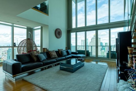 Кондоминиум с 3 спальнями в Кхлонг Сане, Бангкок, Таиланд № 123732 - фото 1