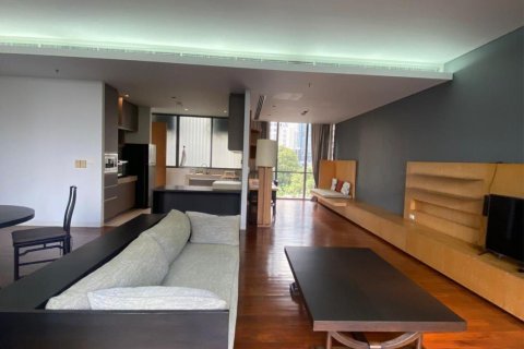 Condo in Khlong Toei, Bangkok, Thailand, 2 bedrooms  № 123729 - photo 3