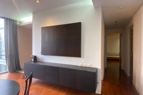 Condo in Khlong Toei, Bangkok, Thailand, 2 bedrooms  № 123729 - photo 17