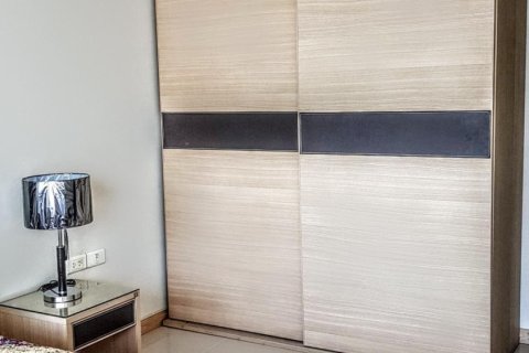 Condo in Khlong Toei, Bangkok, Thailand, 3 bedrooms  № 123730 - photo 3