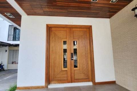 Дом в Бангкоке, Таиланд с 9 спальнями  № 105211 - фото 9