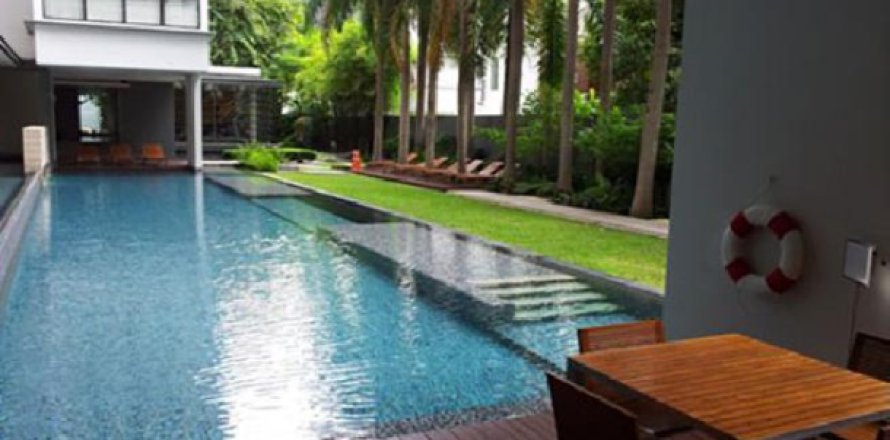 Apartment in Bangkok, Thailand 4 bedrooms № 109827