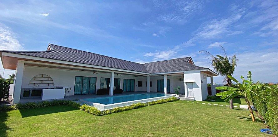 House in Hua Hin, Thailand 4 bedrooms № 125096
