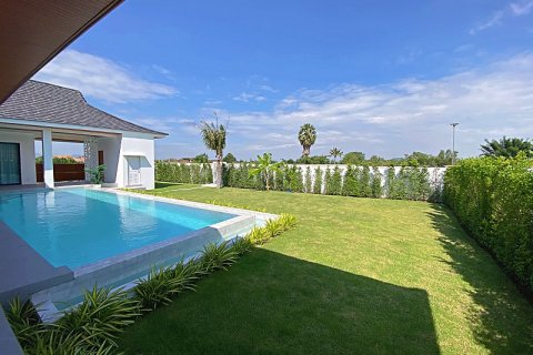 House in Hua Hin, Thailand 4 bedrooms № 125096 - photo 6