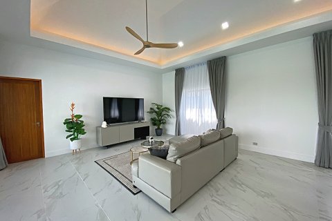 House in Hua Hin, Thailand 4 bedrooms № 125096 - photo 14
