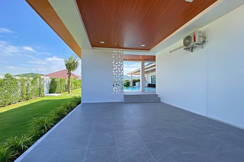 House in Hua Hin, Thailand 4 bedrooms № 125096 - photo 10