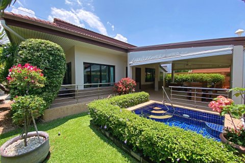 House in Hua Hin, Thailand 3 bedrooms № 125093 - photo 1