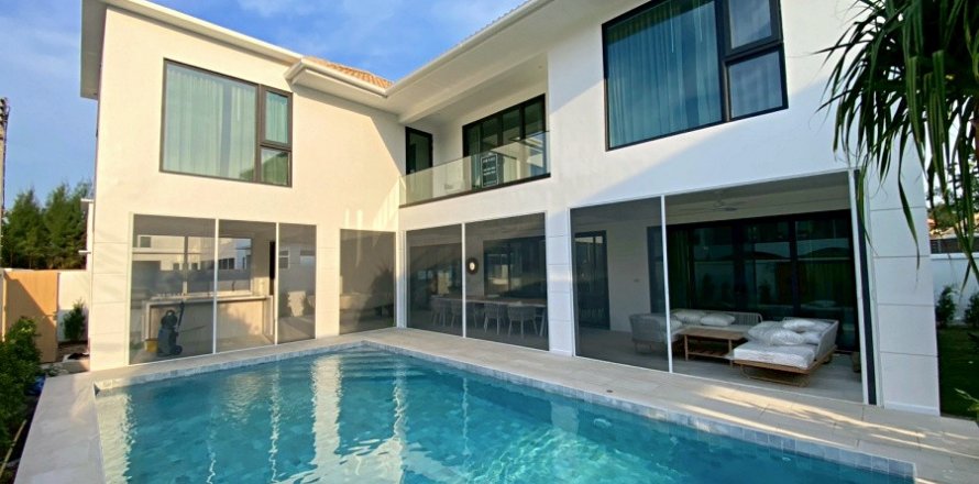 House in Hua Hin, Thailand 4 bedrooms № 125095