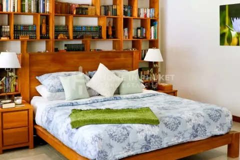 House in Phuket, Thailand 5 bedrooms № 130847 - photo 9