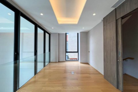 Villa in Bangkok, Thailand 4 bedrooms № 132625 - photo 7