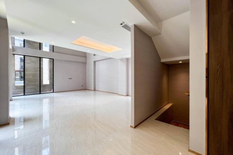 Villa in Bangkok, Thailand 4 bedrooms № 132620 - photo 9