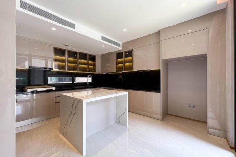Villa in Bangkok, Thailand 4 bedrooms № 132620 - photo 7