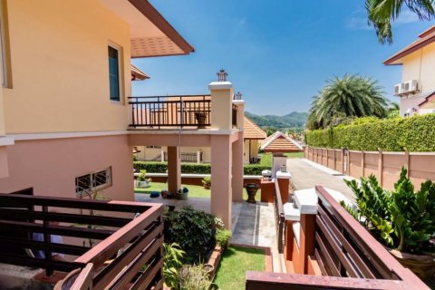 Вилла в Хуа Хине, Таиланд с 3 спальнями  № 100928 - фото 3