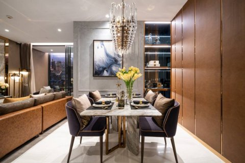 Condo in Bangkok, Thailand, 3 bedrooms  № 100925 - photo 5